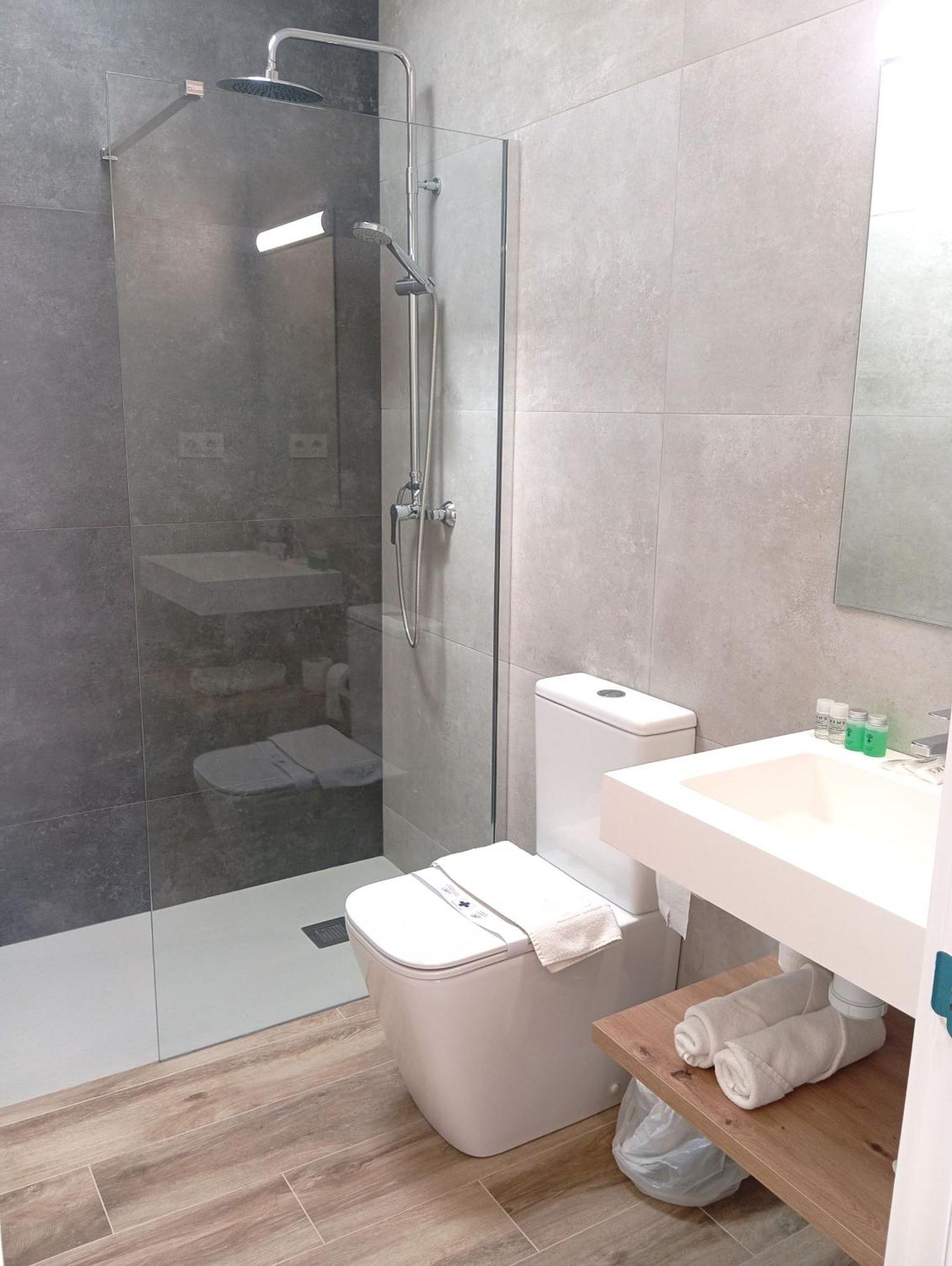 Hostal Casa Emilio Almería Extérieur photo